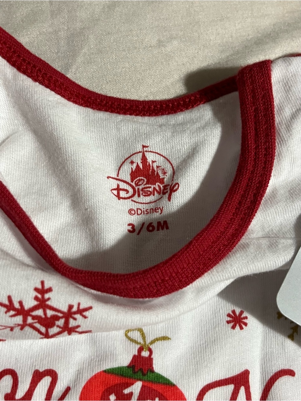 Disneyland Paris Holiday Chip n Dale Snowman One-Piece Size 3/6 Months NWT - Picture 4 of 5
